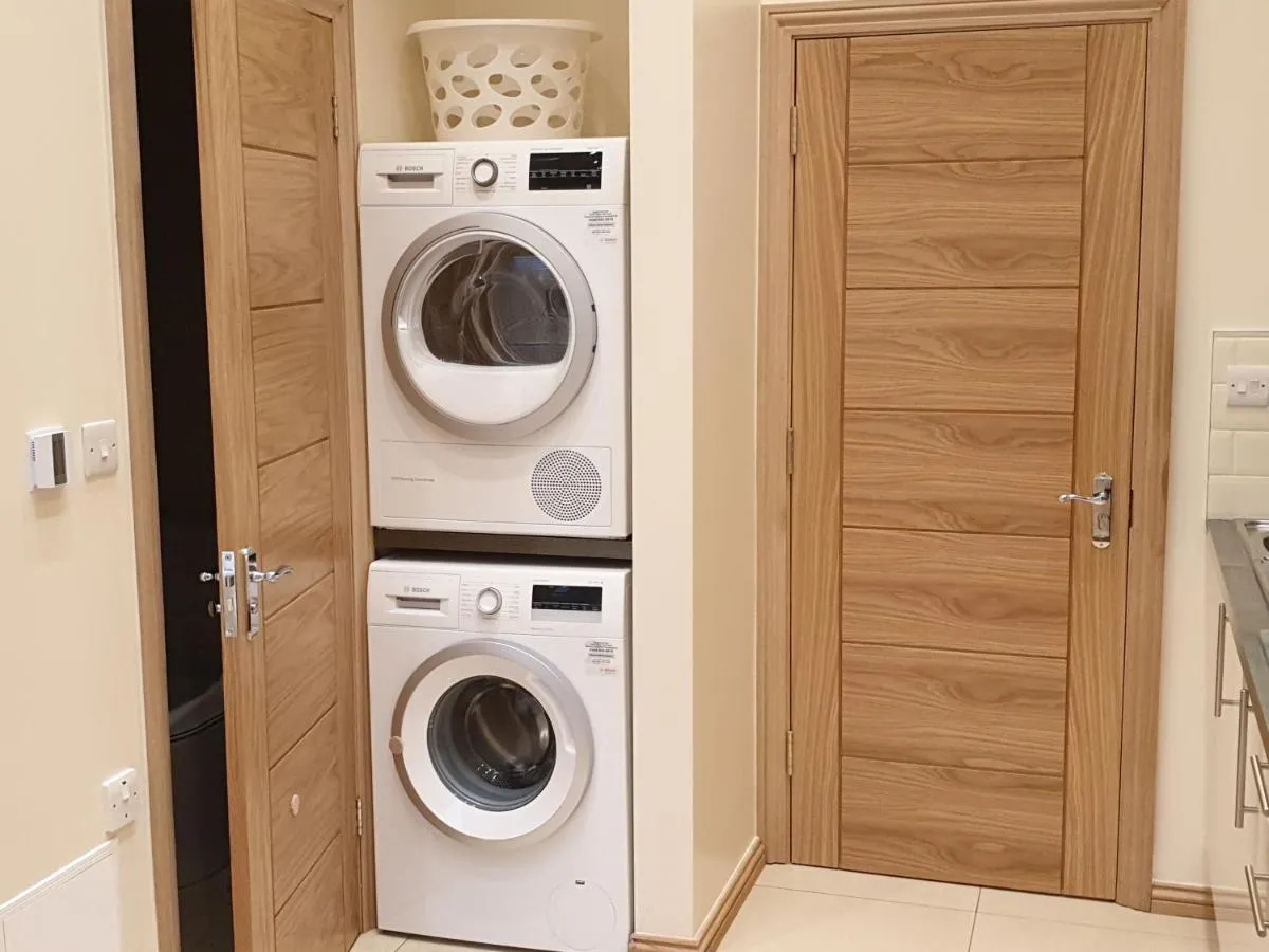 Image 5 of London Luxury Studio Flat 4 min to Ilford Station with FREE parking FREE WiFi