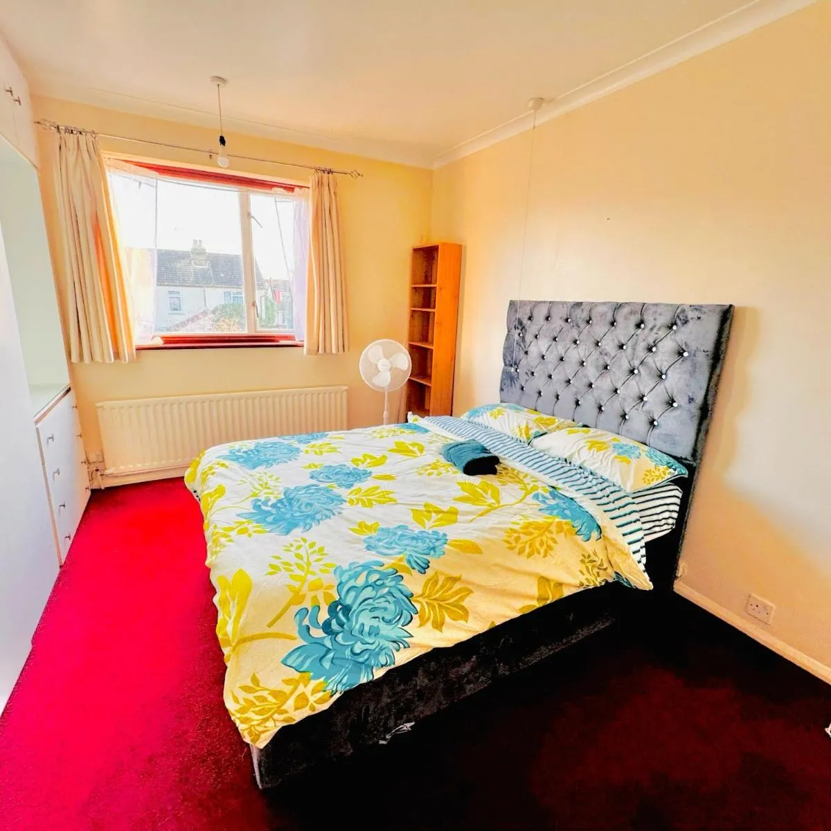Image 5 of London Serviced Accommodation – Access Elizabeth line