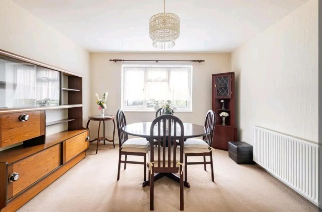 Image 4 of London Stratford Holiday Home