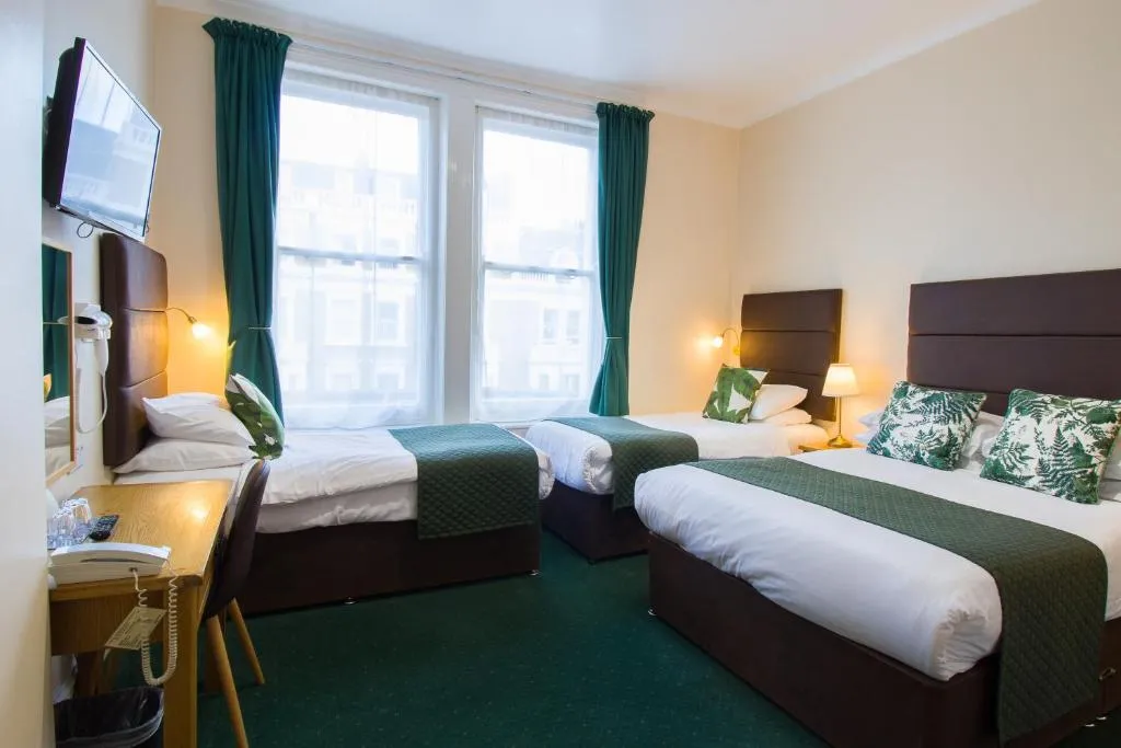 Image 1 of London Town Hotel