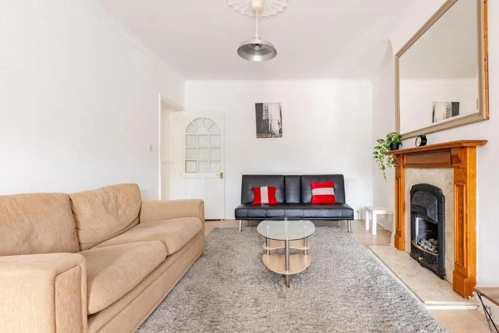Image 1 of London flat near Wembley, self check in, garden