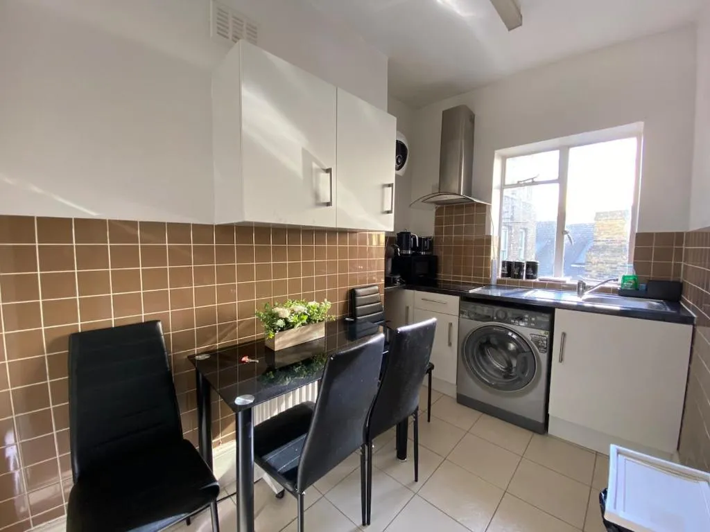 Image 1 of Lovely 2 bed flat in SOHO!