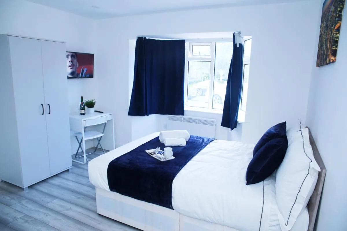 Image 5 of Lovely Apartment with free parking on premises.