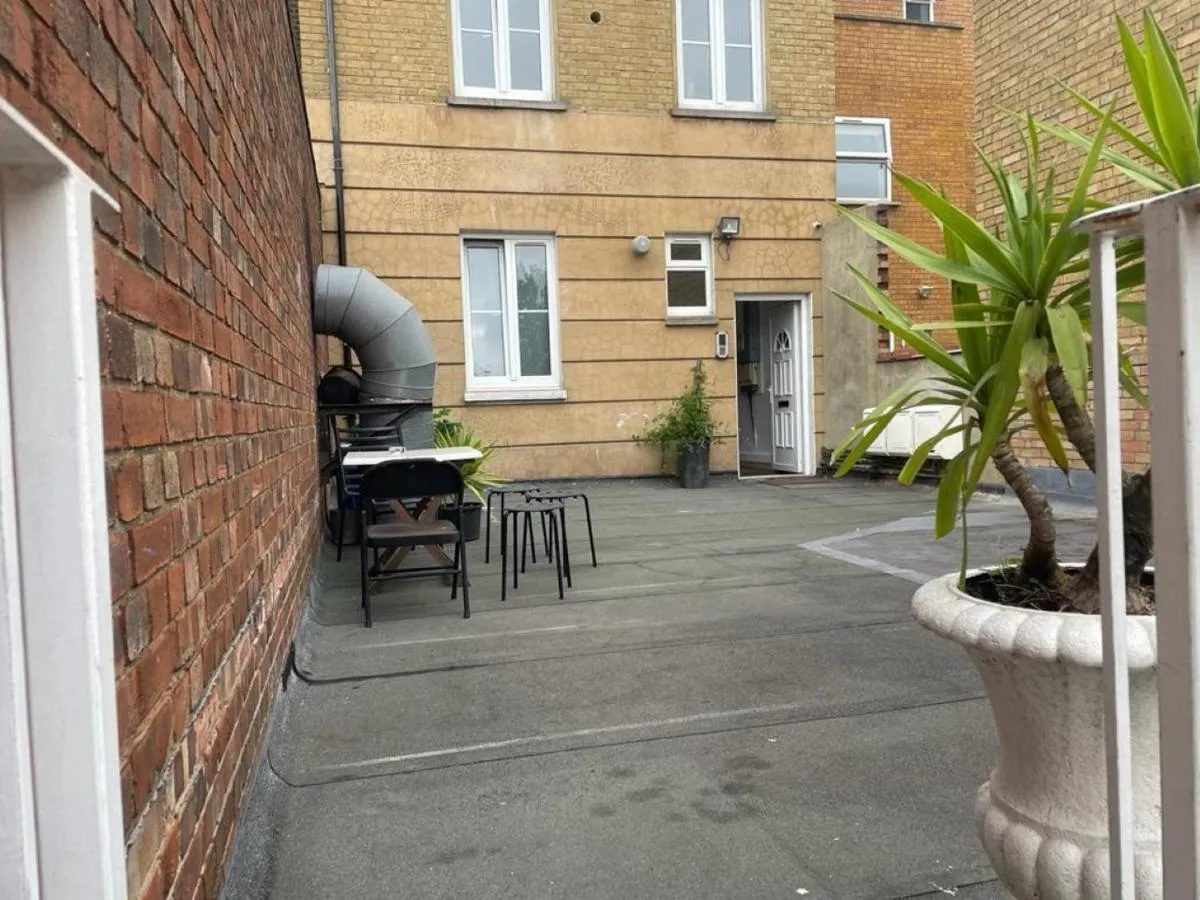 Image 3 of Lovely Twin Room with Terrace