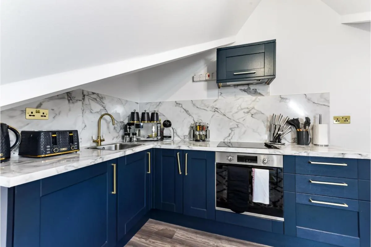 Image 5 of Lovely Two Bedroom with Ensuite Bathrooms