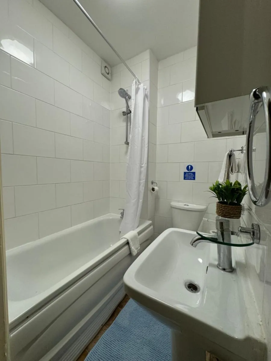 Image 3 of Lovely flat in Camden Town