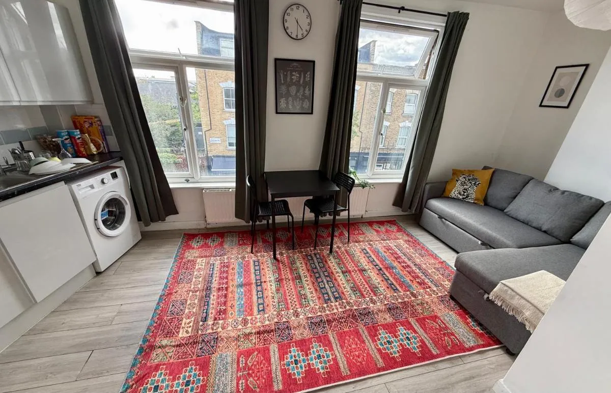 Image 4 of Luminous Family Flat (4 guests)