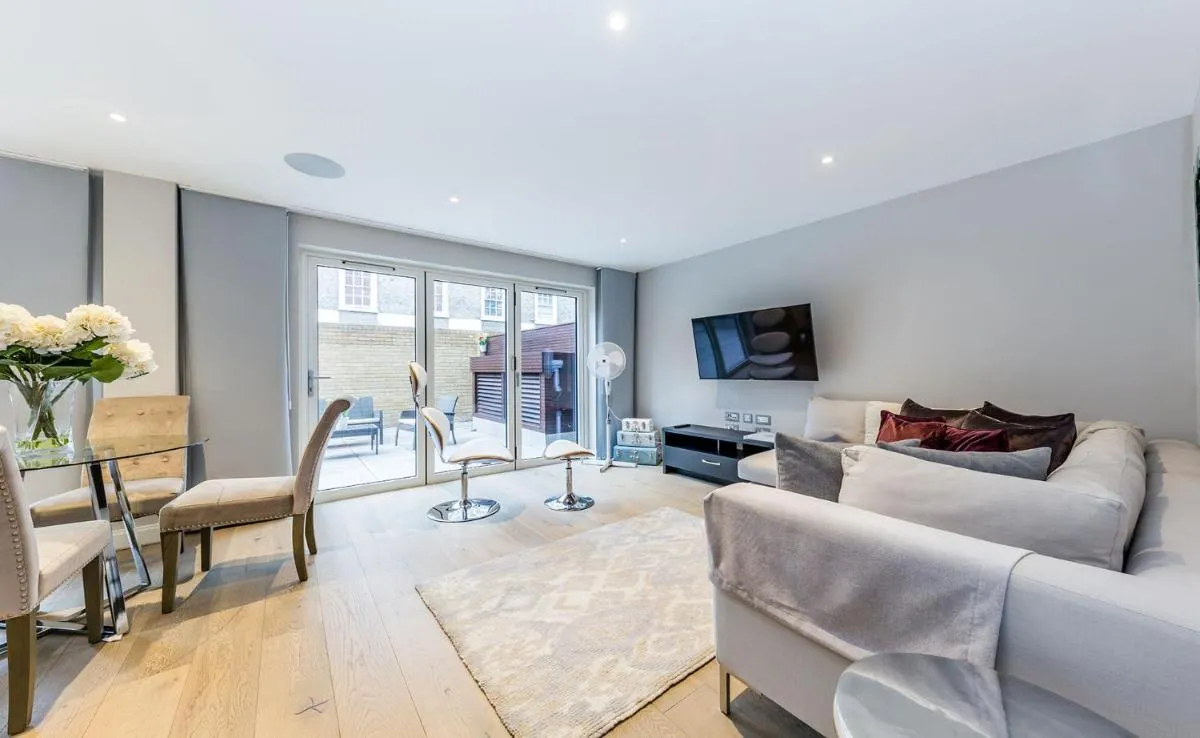 Image 5 of Lux St James Park Apartment Central London FREE WIFI by City Stay Aparts London