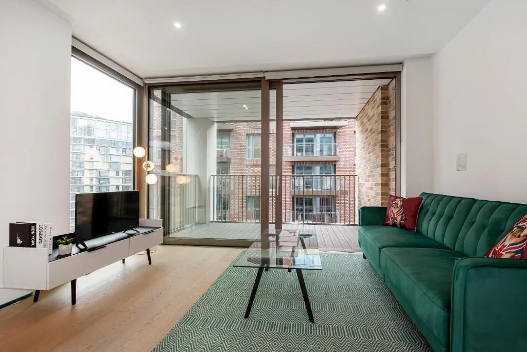 Image 1 of Lux and Large 2 bed Battersea Power Station