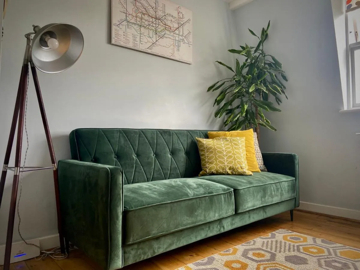 Image 5 of Luxurious 1-Bedroom Apartment in Kensington