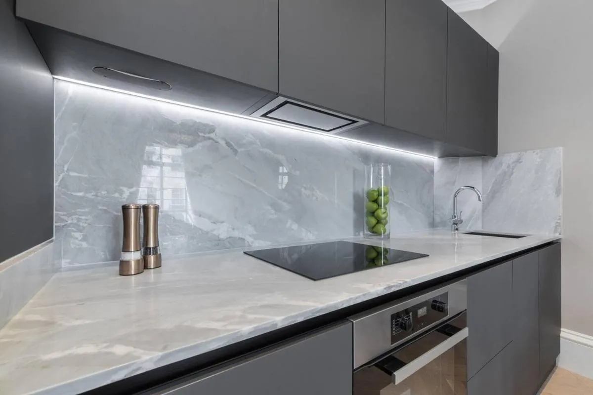 Image 3 of Luxurious 2-Bedroom Flat in Hyde Park – Pass the Keys