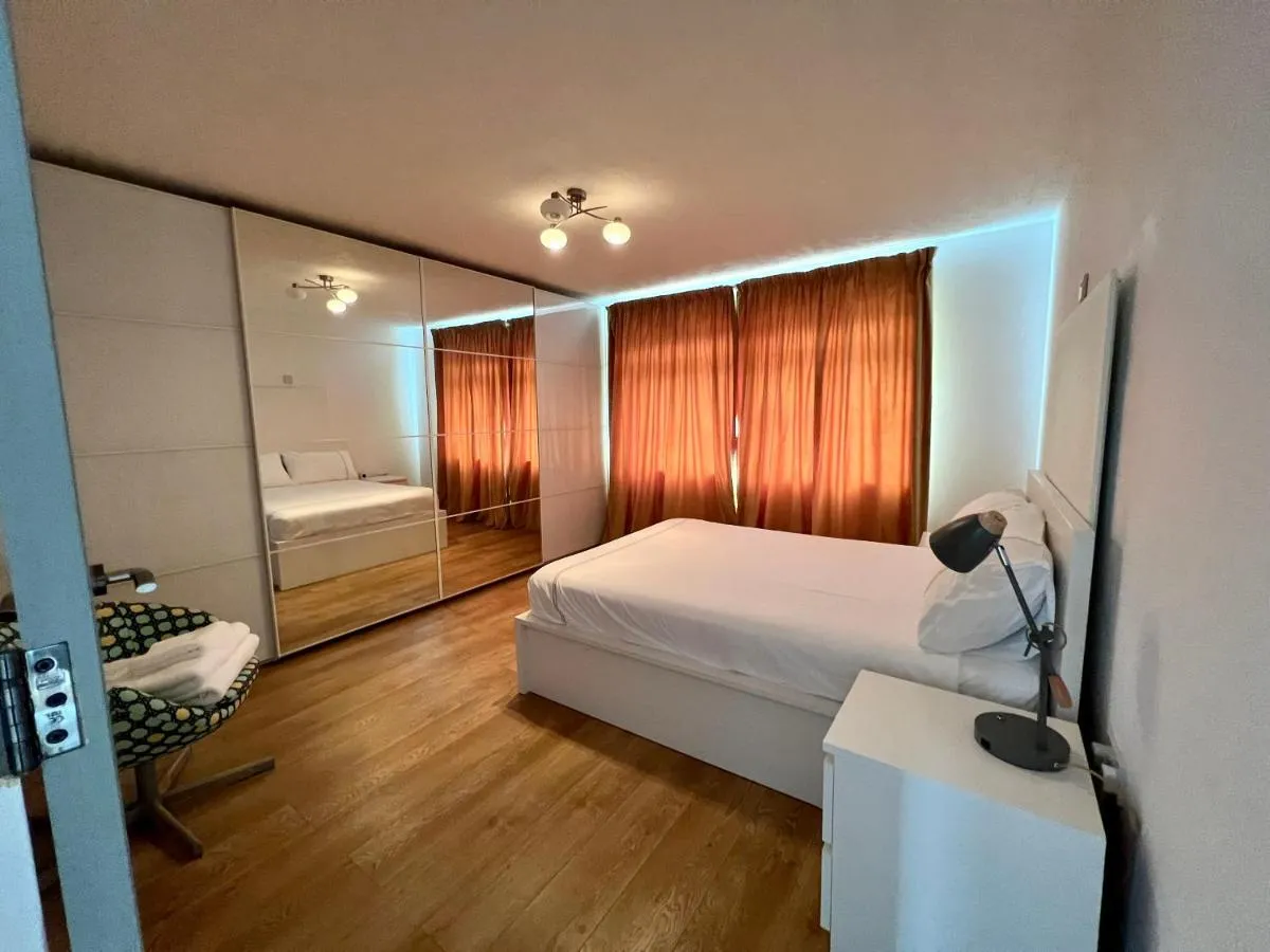 Image 5 of Luxurious Entire 2-Bedroom Apartment in the Heart of Bromley