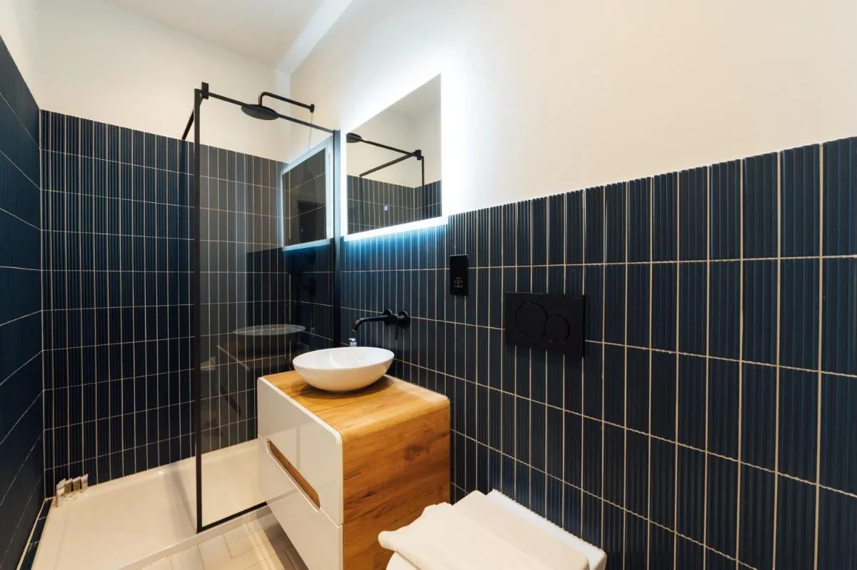 Image 3 of Luxurious & Modern London Apartment in Honor Oak