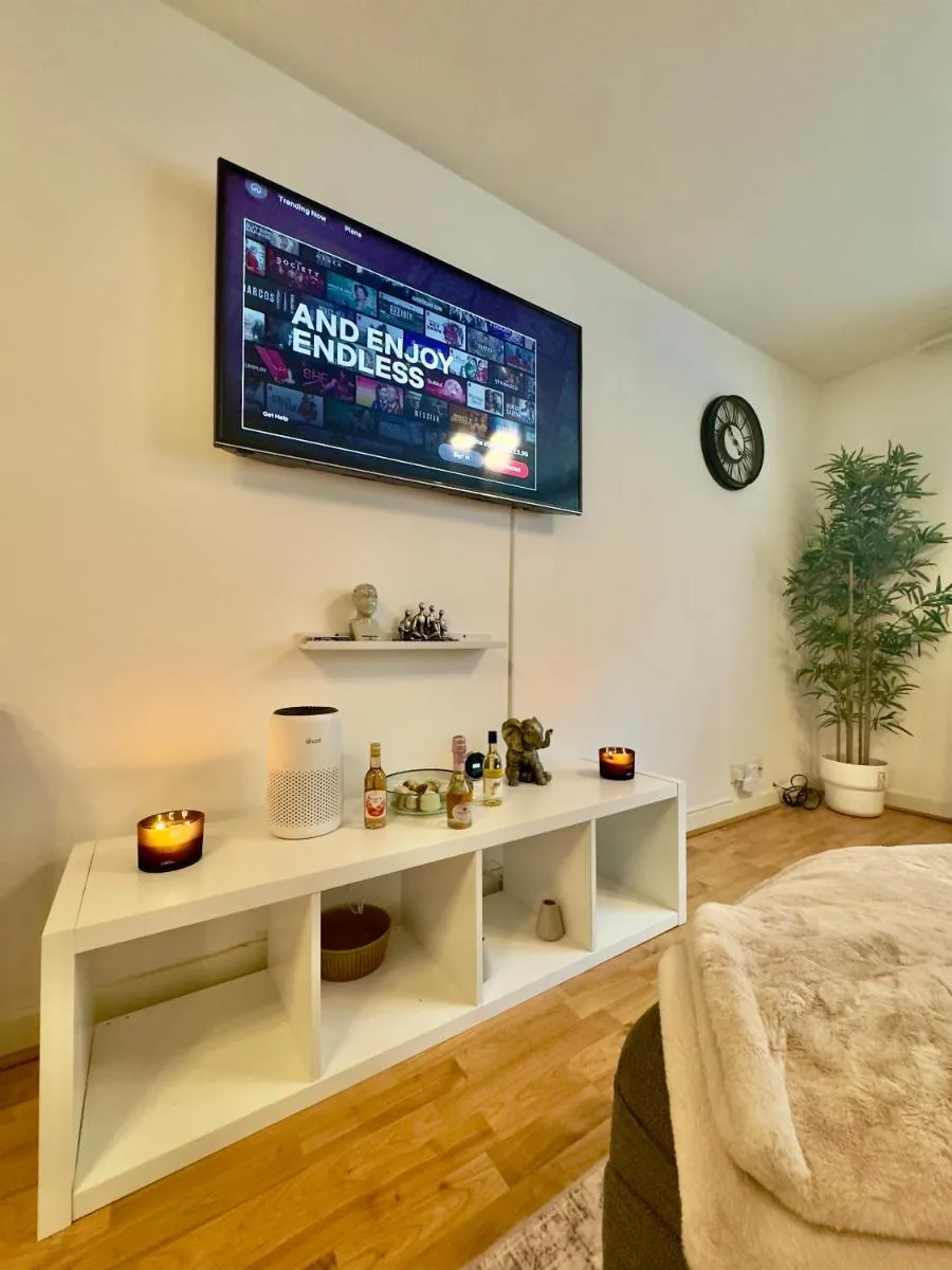 Image 5 of Luxury 1 Bed Tower Bridge