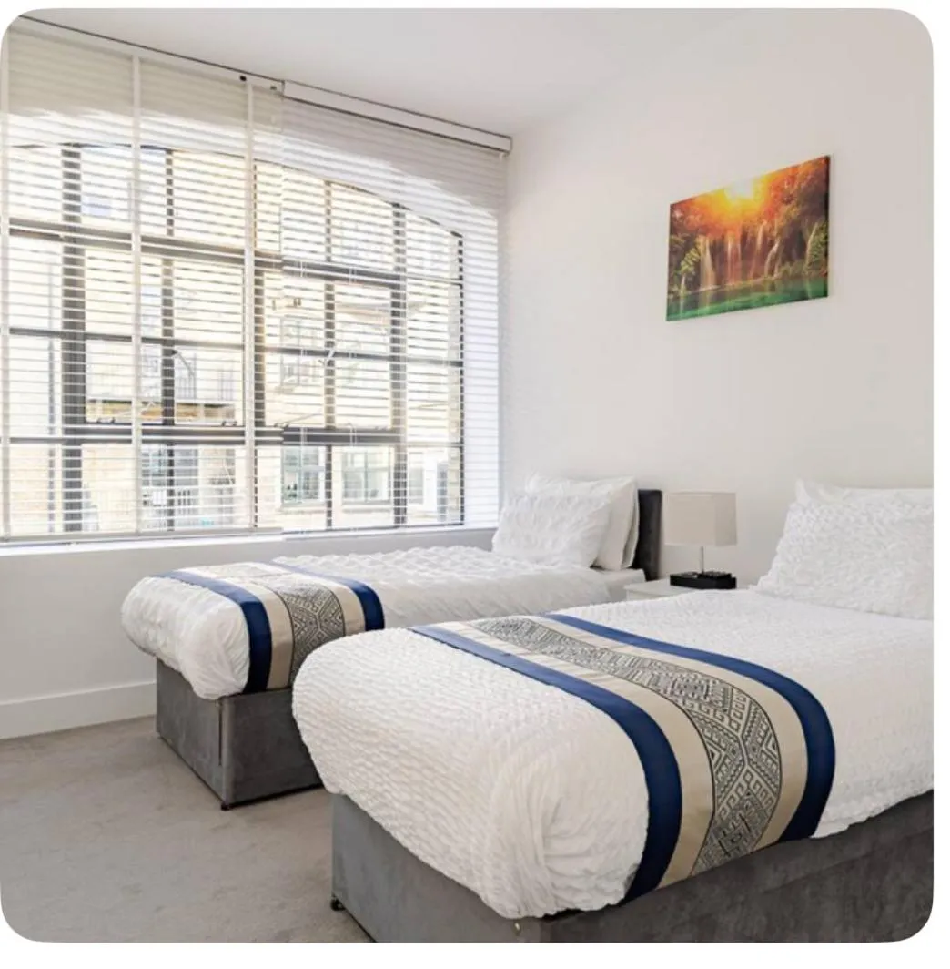 Image 4 of Luxury 2BR Apartment in Central London