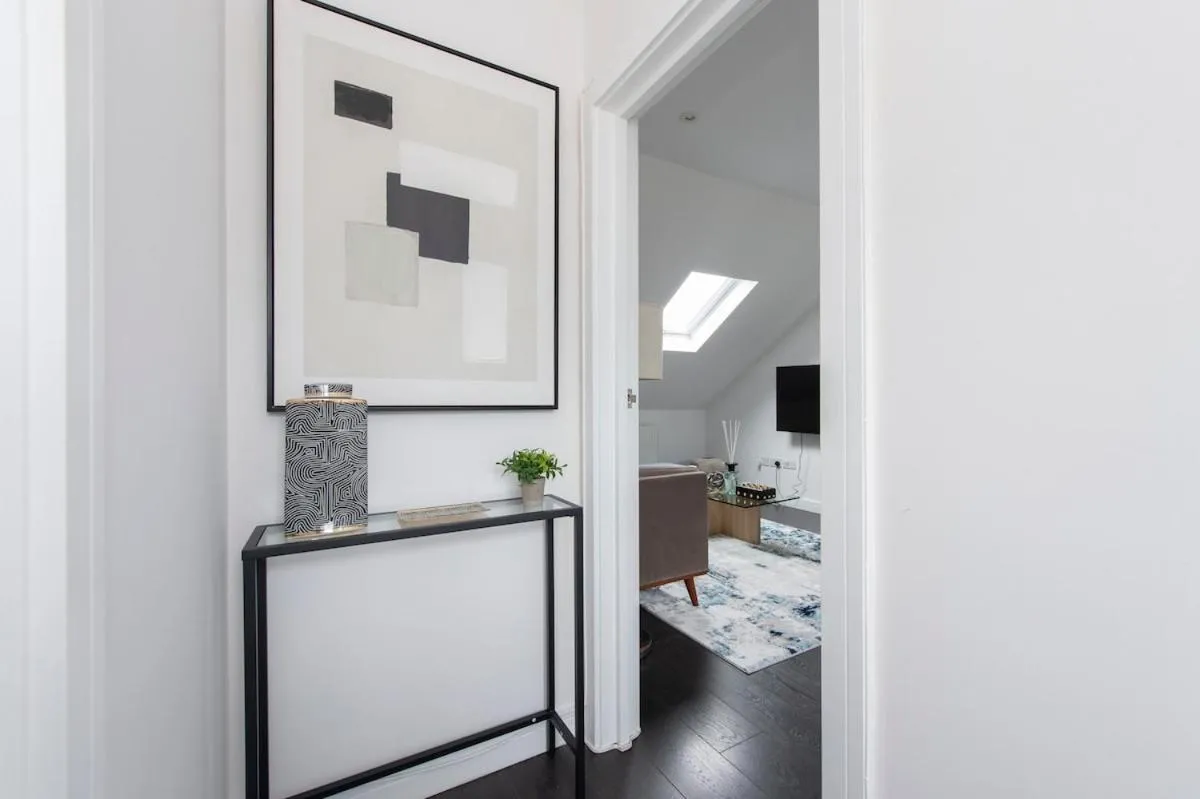 Image 3 of Luxury 2Bed, 2Bath Duplex 5 Mins to Hither Green Station