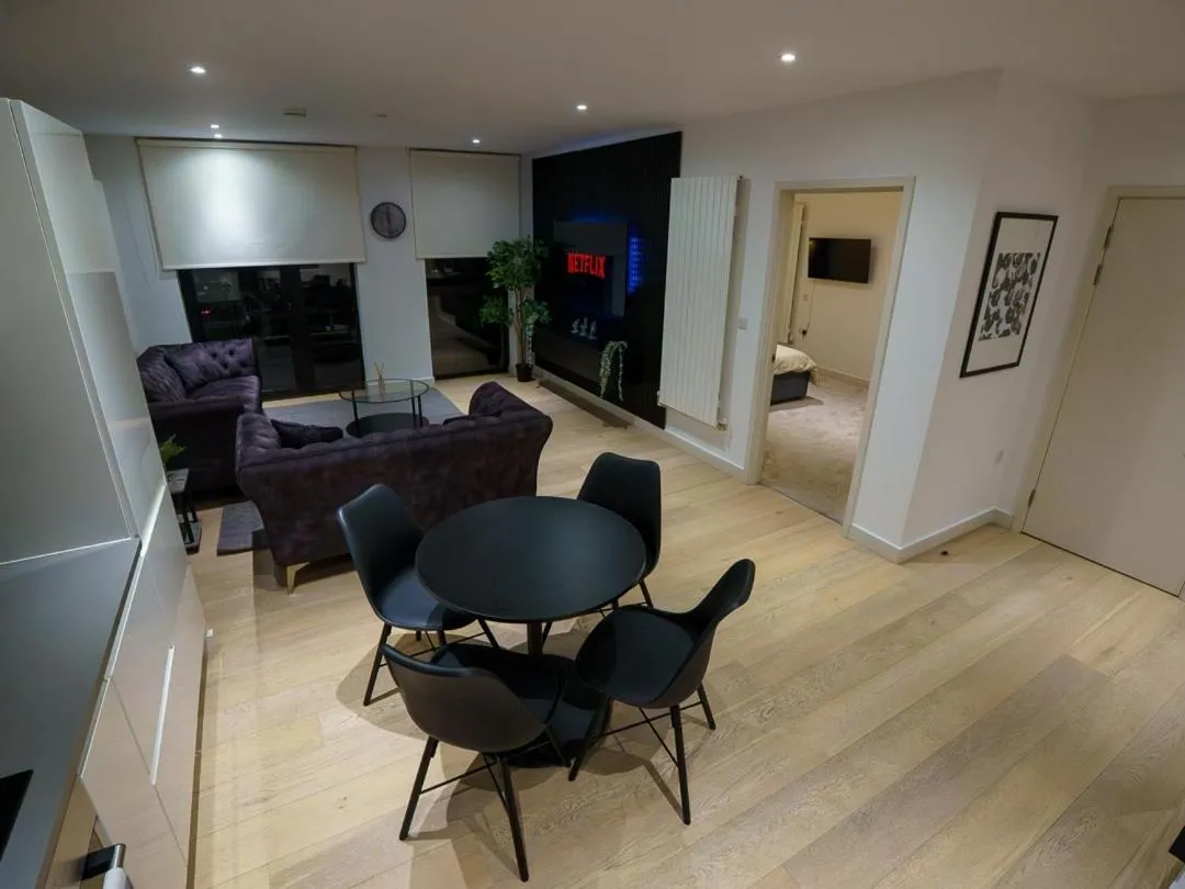 Image 4 of Luxury 2-Bedroom Near Excel London
