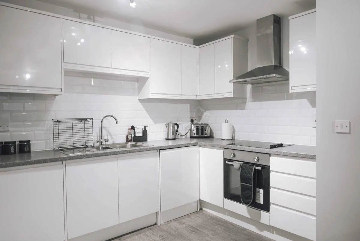 Image 3 of Luxury 2 Bedroom Apartment near Stratford Station for Corporate and Group Stays