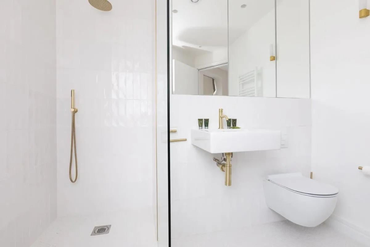 Image 3 of Luxury 2 Bedroom Duplex Penthouse Covent Garden Holborn