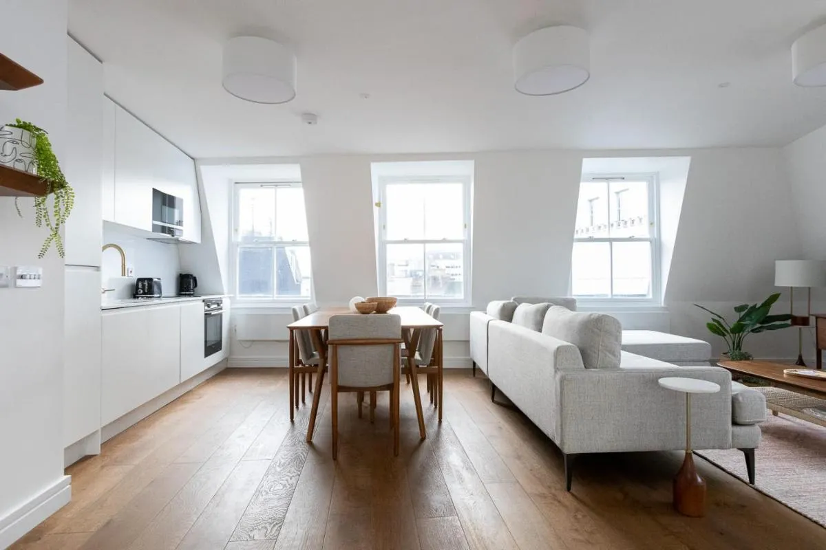 Image 4 of Luxury 2 Bedroom Duplex Penthouse Covent Garden Holborn