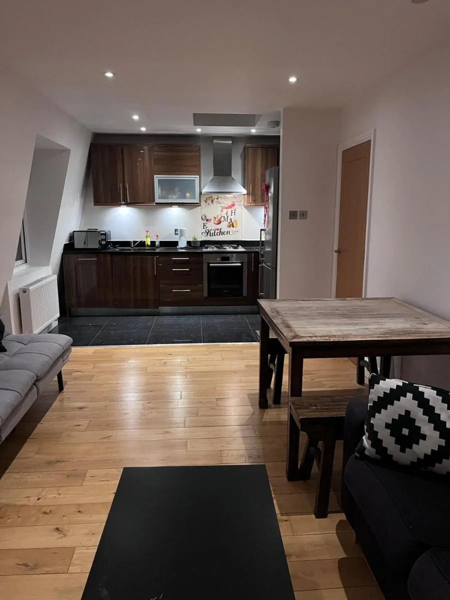 Image 4 of Luxury 2 bed 2 bath penthouse