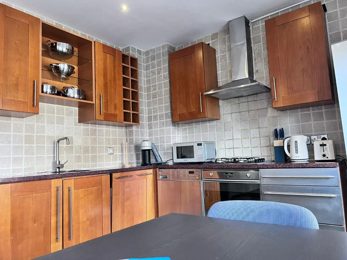 Image 4 of Luxury 2-bedroom Flat in Camden