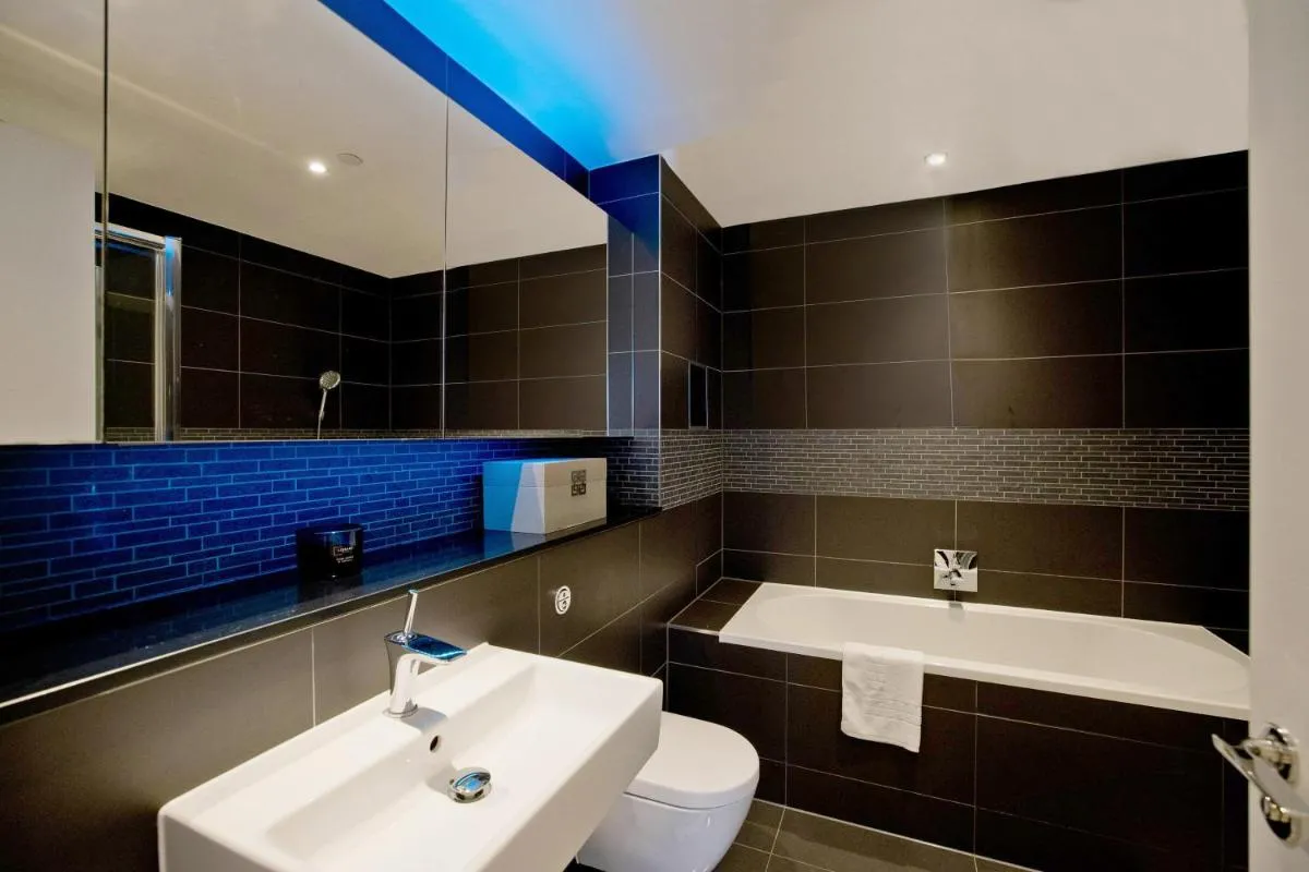 Image 4 of Luxury 360 Penthouse with gym & parking