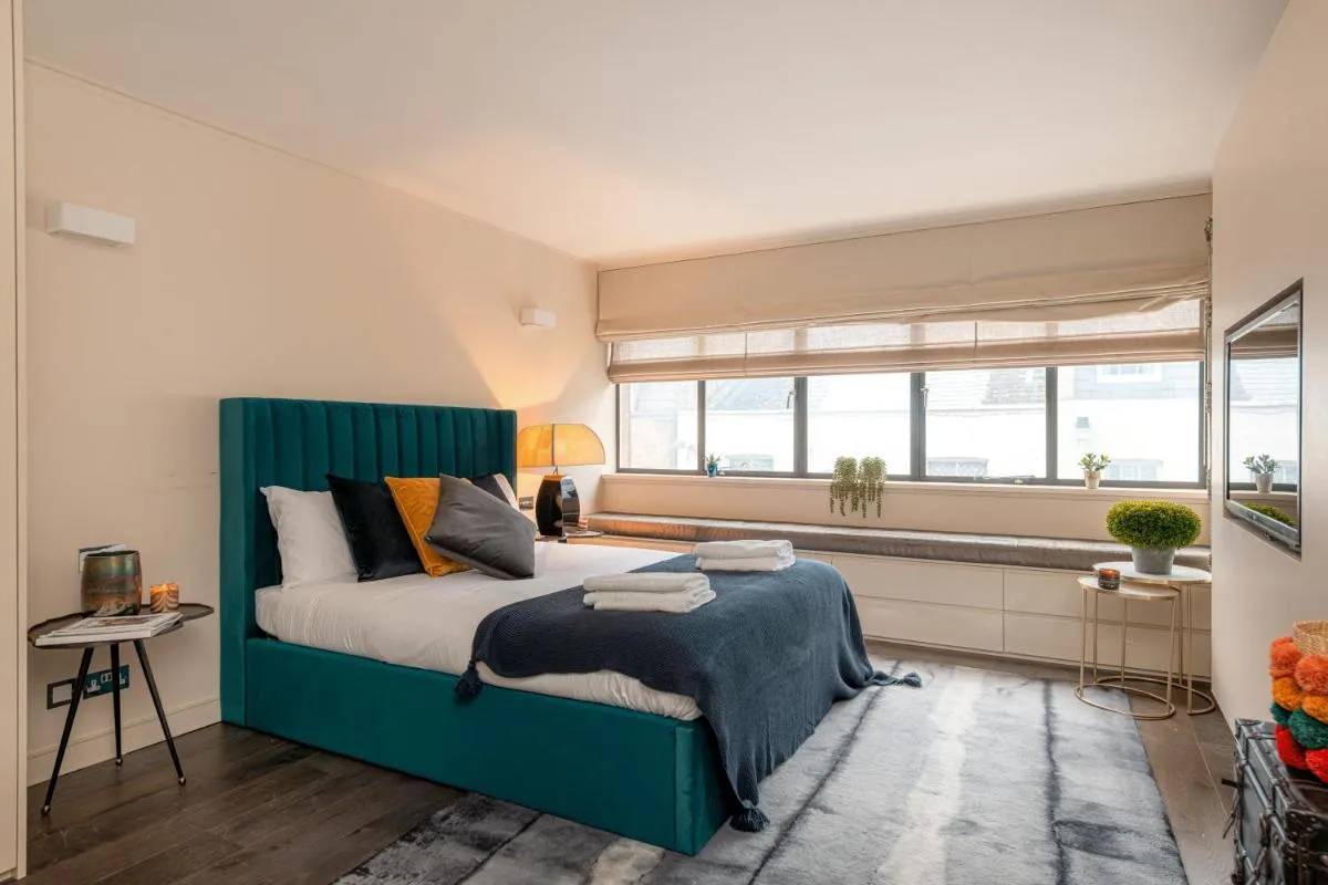 Image 4 of Luxury 3BR Home in Belgravia, Near Victoria