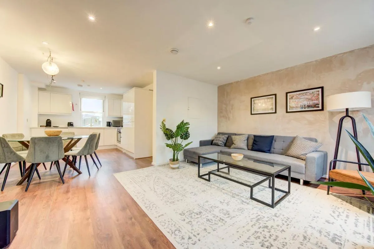 Image 4 of Luxury 3 Bedroom Prime Marylebone Apartment