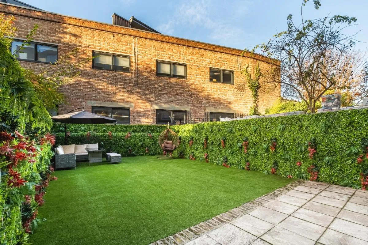 Image 5 of Luxury 4 Bedroom Apartment in Central London