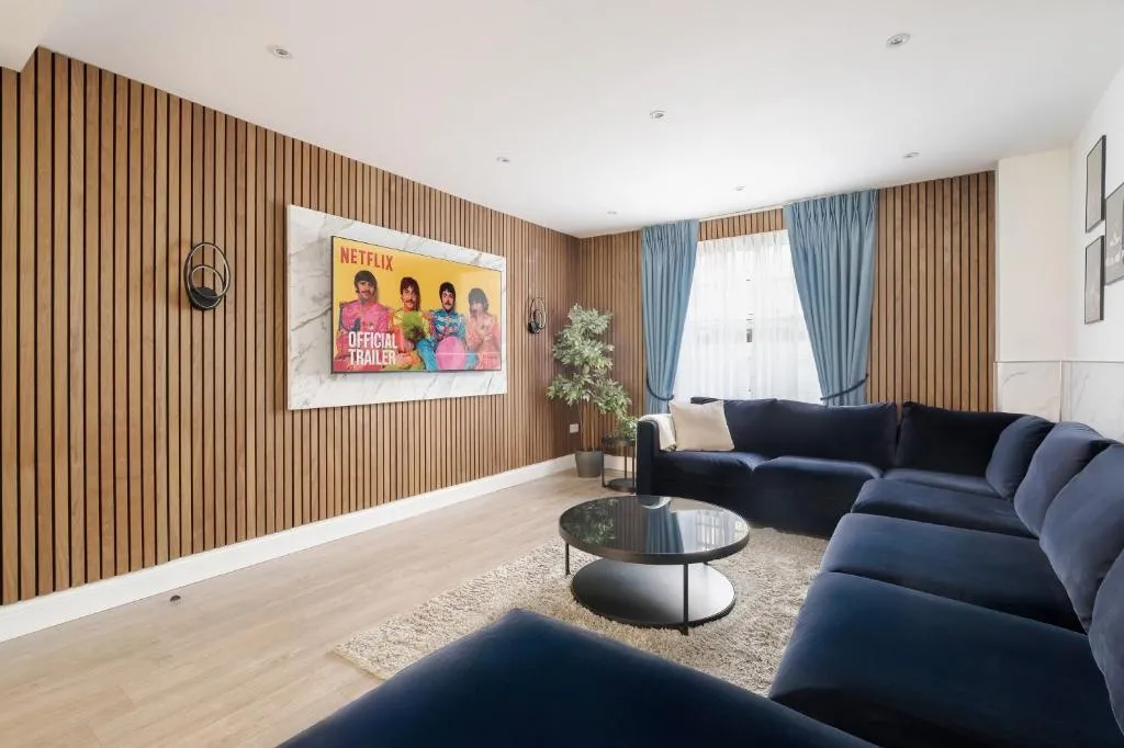 Image 1 of Luxury 4 Bedroom Apartment in Central London