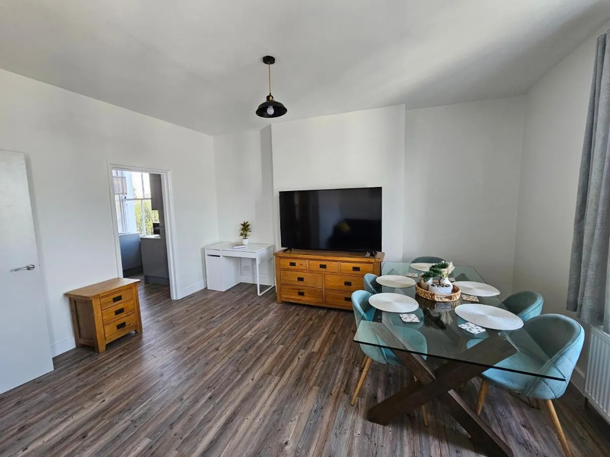 Image 5 of Luxury Apartment Chelsea- Fulham