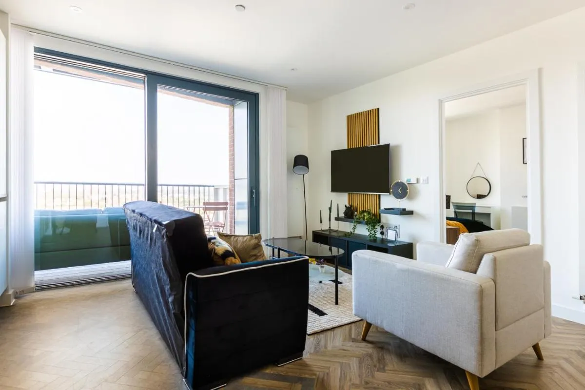 Image 5 of Luxury Apt Near Canary Wharf with Stunning Views