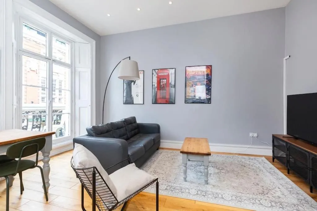 Image 5 of Luxury Camden Apartment E2