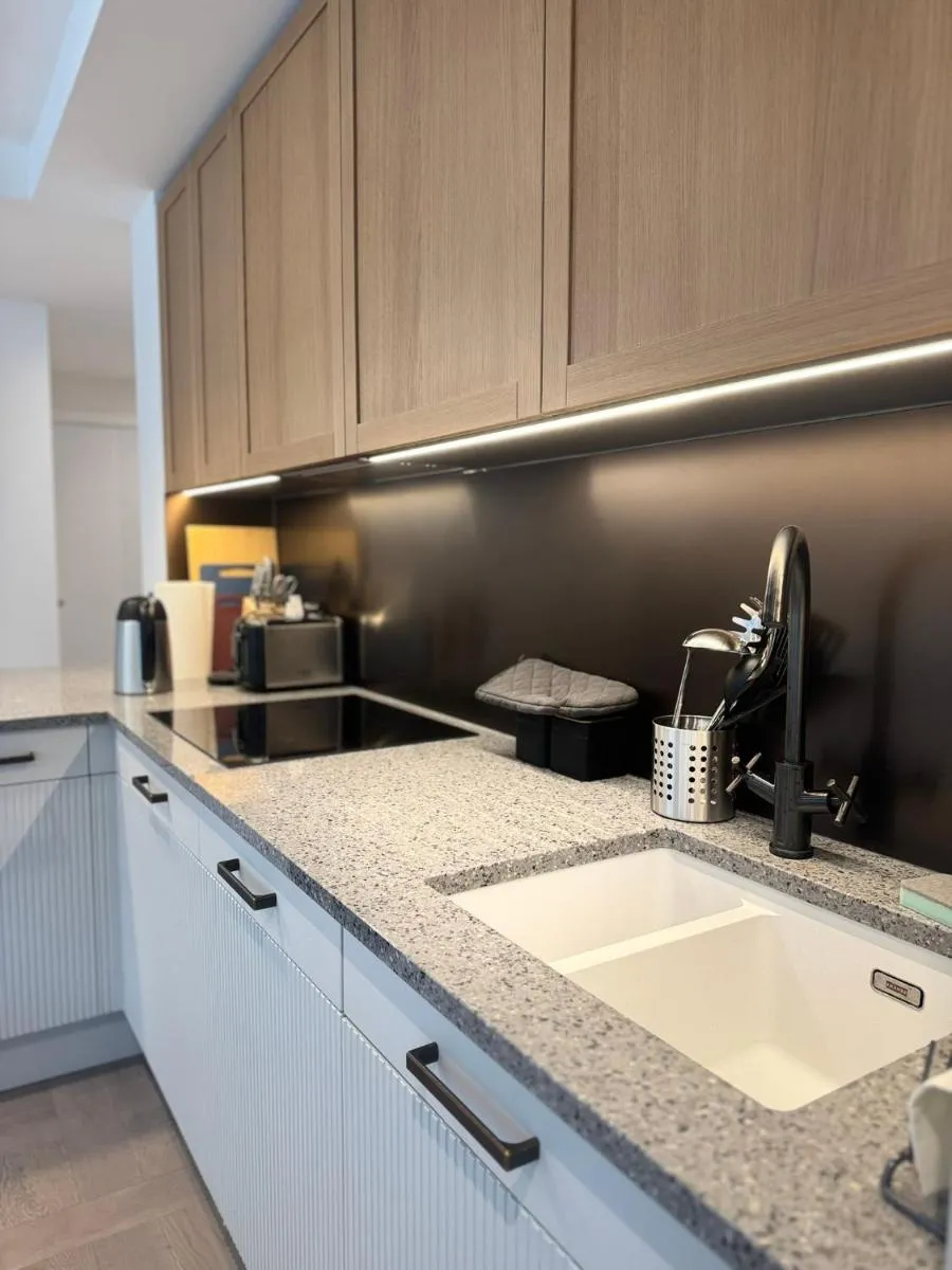 Image 5 of Luxury Designer 2Bed 2Bath by Tower Bridge