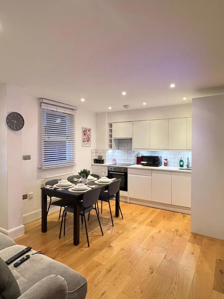 Image 4 of Luxury Entire Flat in City Centre