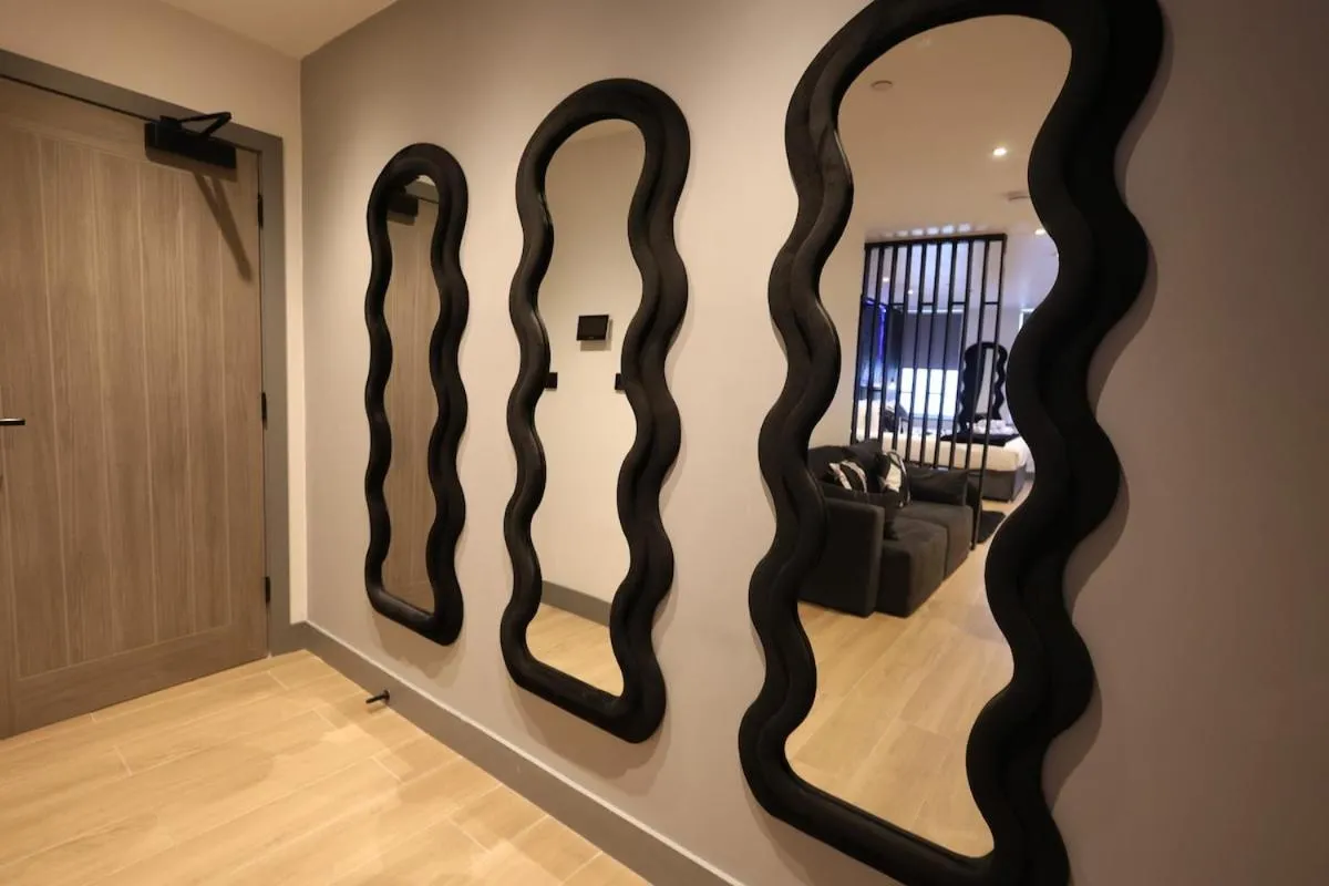 Image 5 of Luxury Flat,Sauna, Jacuzzi, Free Parking