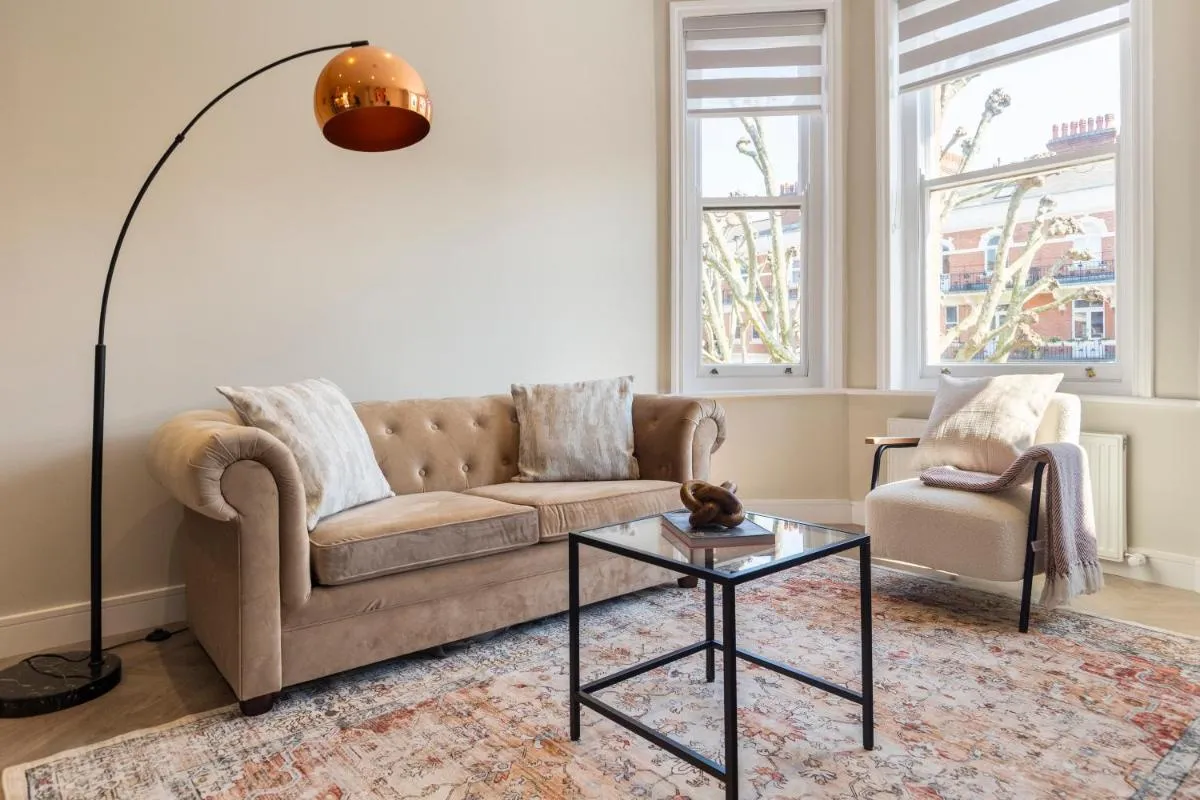 Image 5 of Luxury Living 3BR Apartment in Maida Vale London