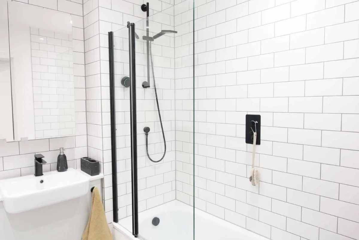 Image 3 of Luxury One Bedroom Apartment Near Canary Wharf with Gym