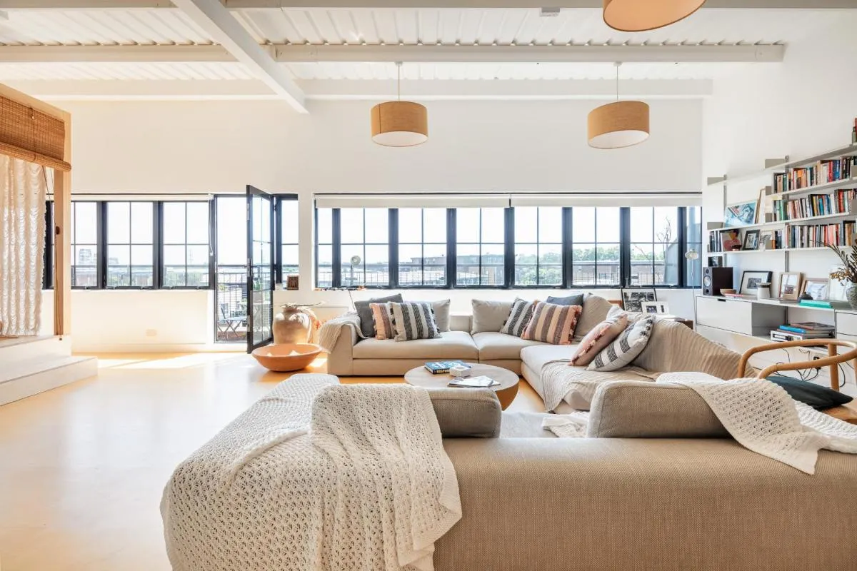 Image 5 of Luxury Penthouse Loft in Art-Deco Warehouse Conversion