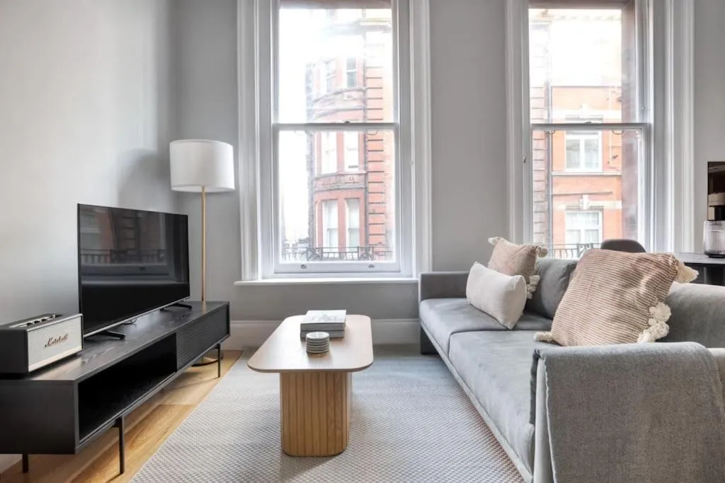 Image 5 of Luxury Soho Apartment R11