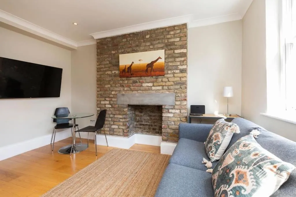 Image 5 of Luxury Soho Apartment R3