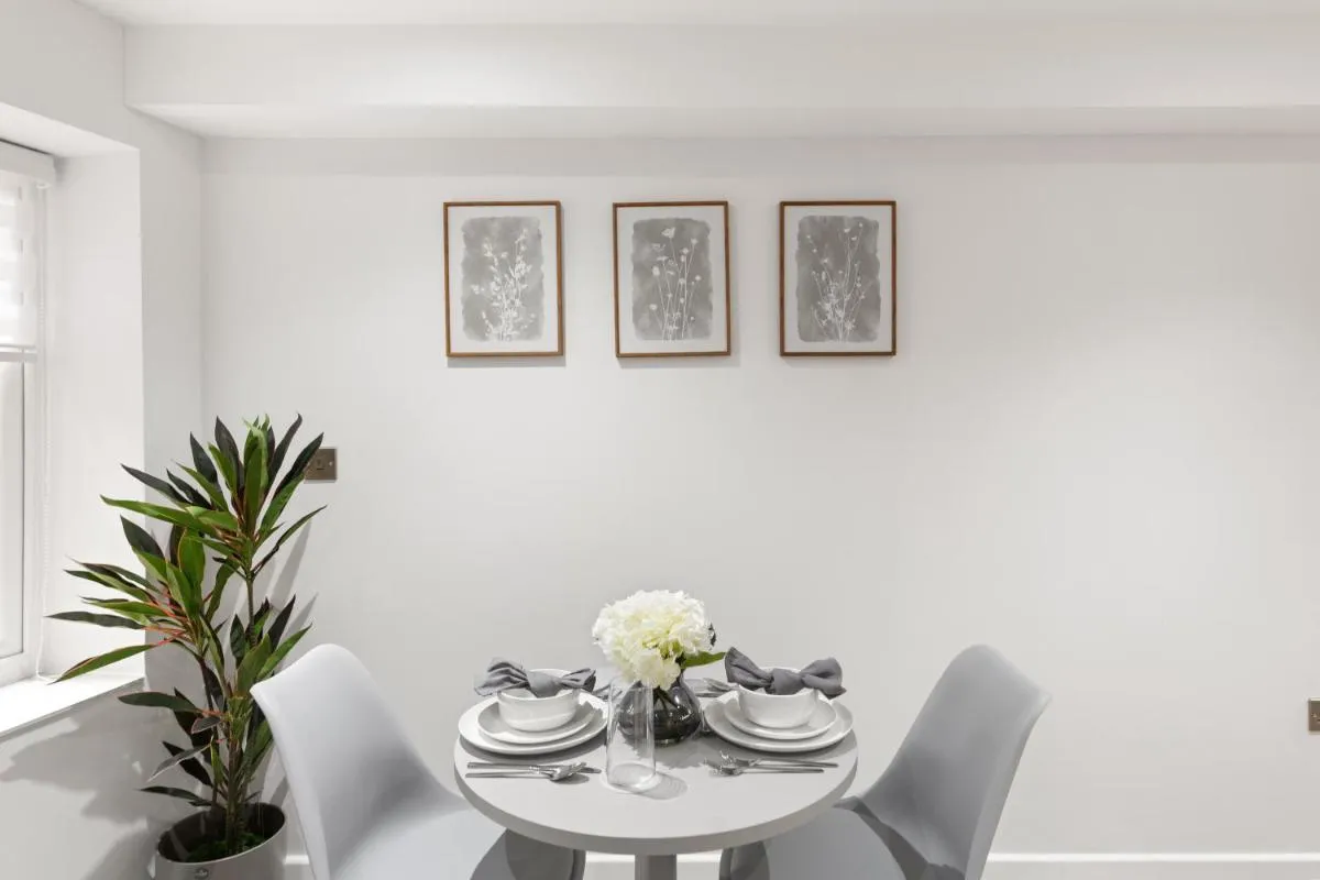 Image 4 of Luxury Studio Stratford London