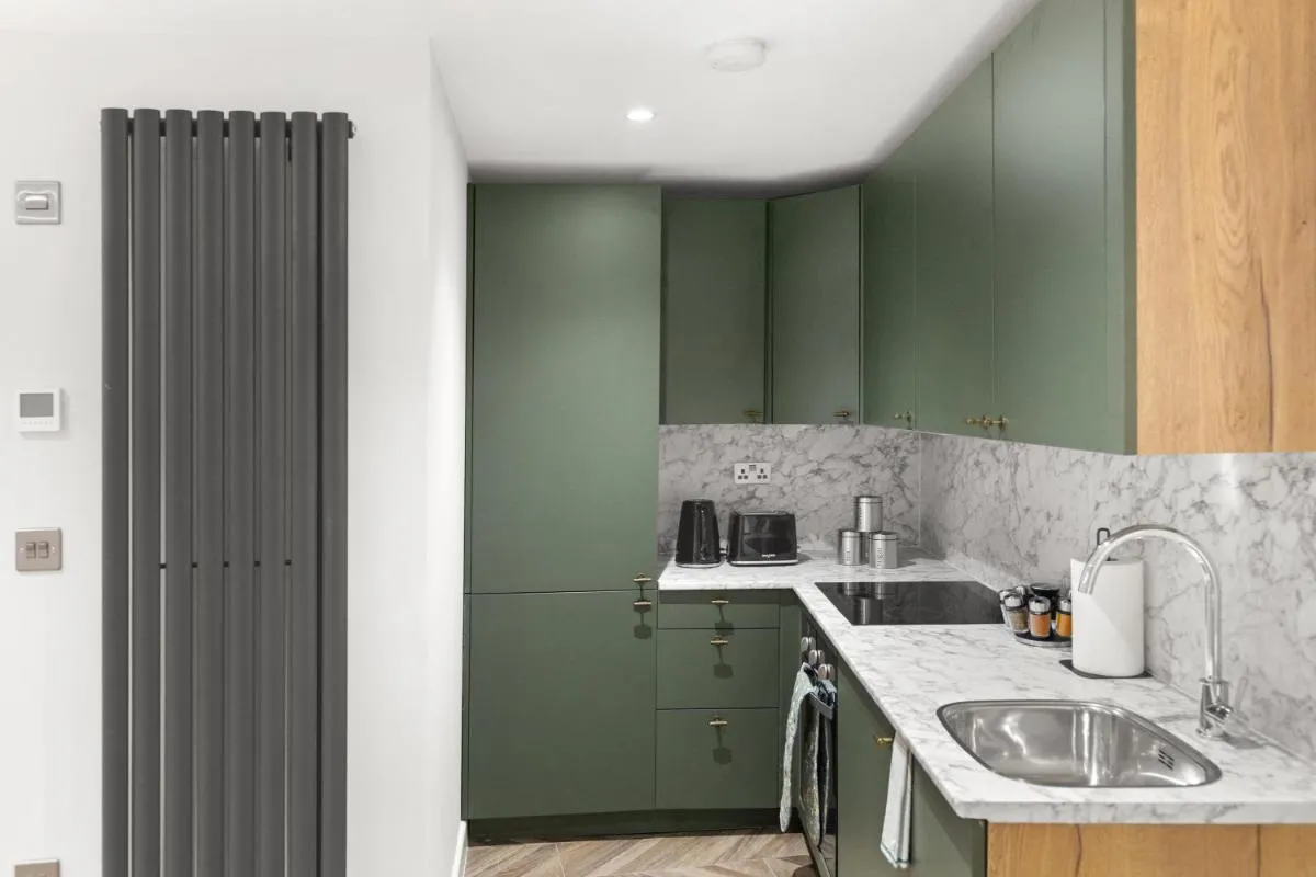 Image 3 of Luxury Studio Stratford London