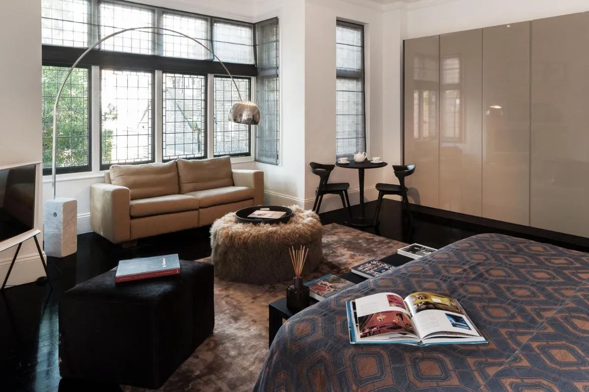 Image 4 of Luxury Suite in Cadogan Square 1