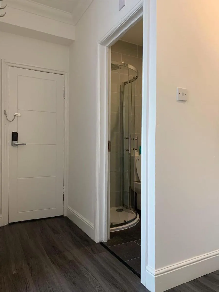 Image 5 of Luxury Suites near Wembley Stadium, Wembley Arena, London Designer Outlet
