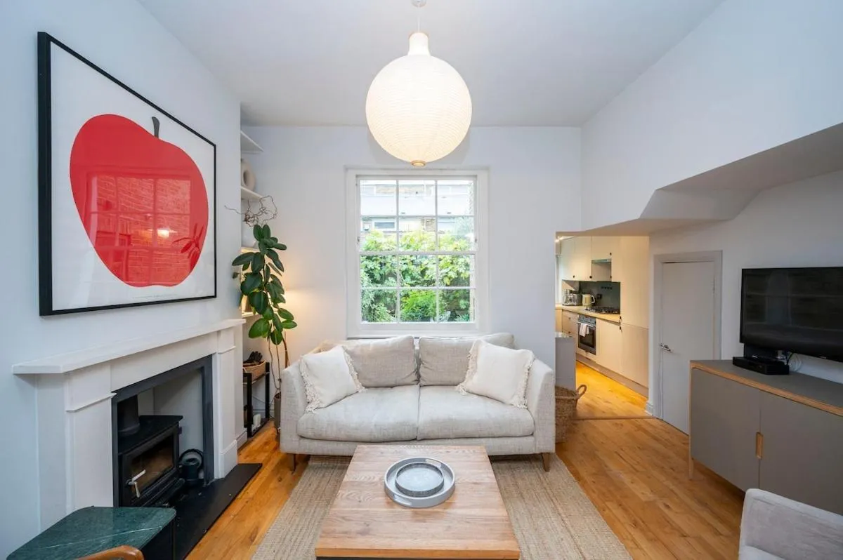 Image 5 of Luxury & Stylish Duplex with Private Garden