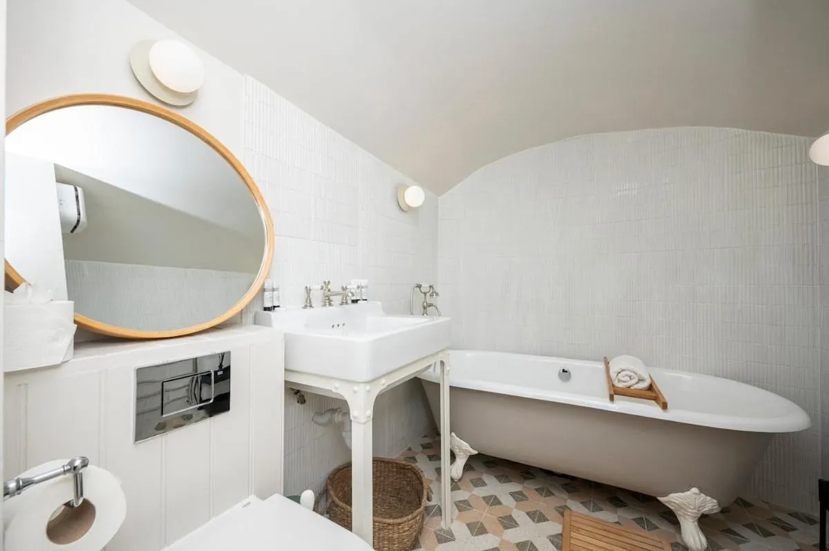 Image 3 of Luxury & Stylish Duplex with Private Garden