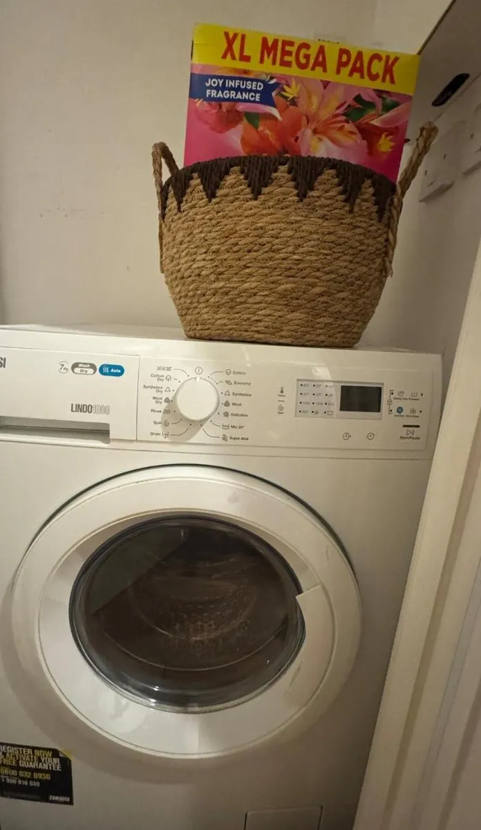 Image 5 of Luxury flat with FREE parking & easy tube access!