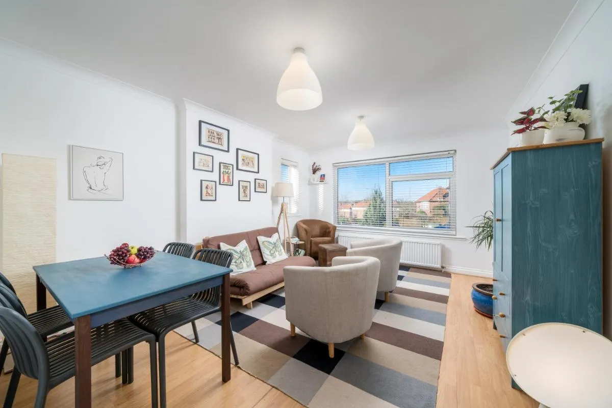 Image 2 of Madika Homes – Contractor Stays near Edgware Tube Station with Free Parking